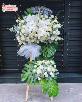 KỆ HOA VIẾNG THỦ DẦU MỘT