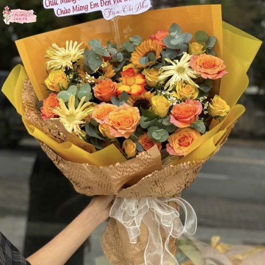 HOA TỐT NGHIỆP HB04